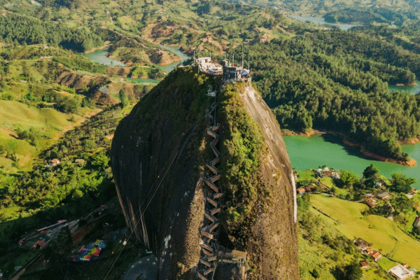 TOUR GUATAPÉ - Imagen 2