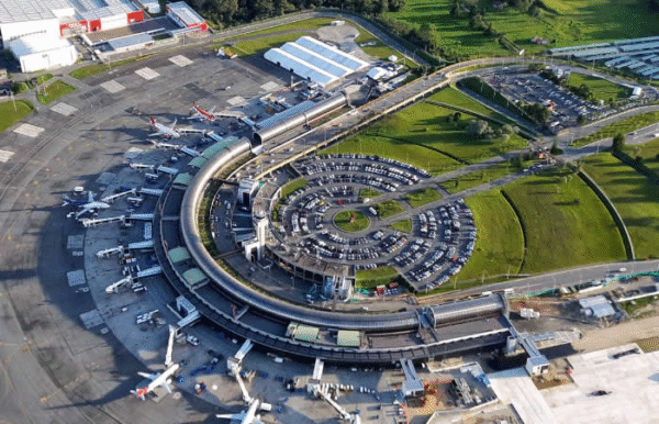 AIRPORT JOSÉ MARÍA CORDOVA - Imagen 2