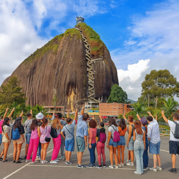 TOUR GUATAPÉ